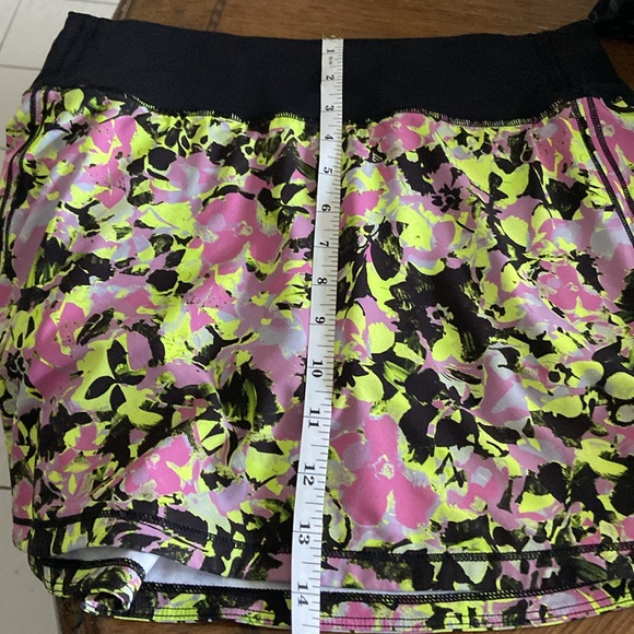 Lululemon Pace Setter Size 4 Tennis Skirt Preppy - Picture 6 of 10